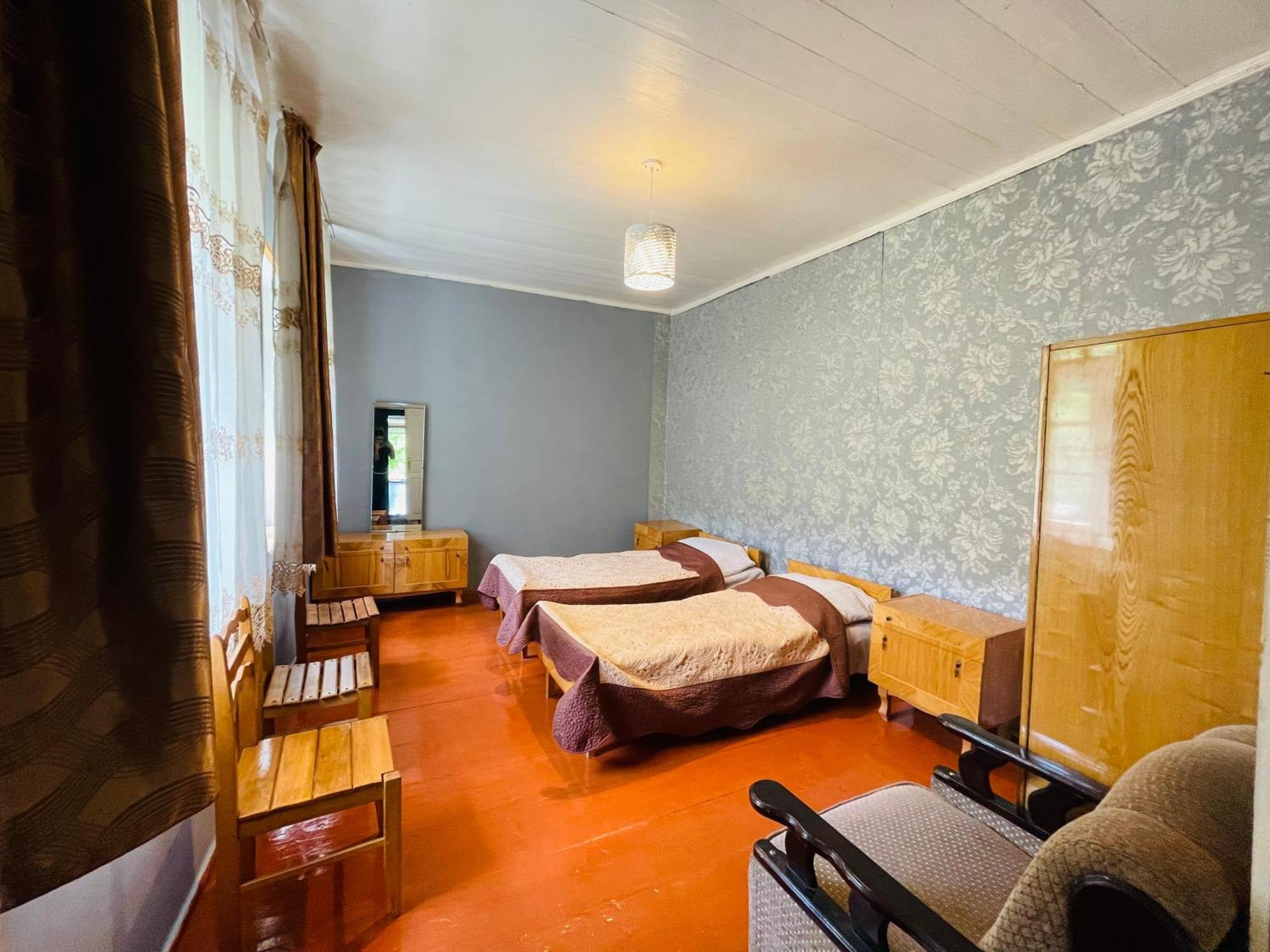 Guesthouse Am Museum Mestia Eksteriør billede