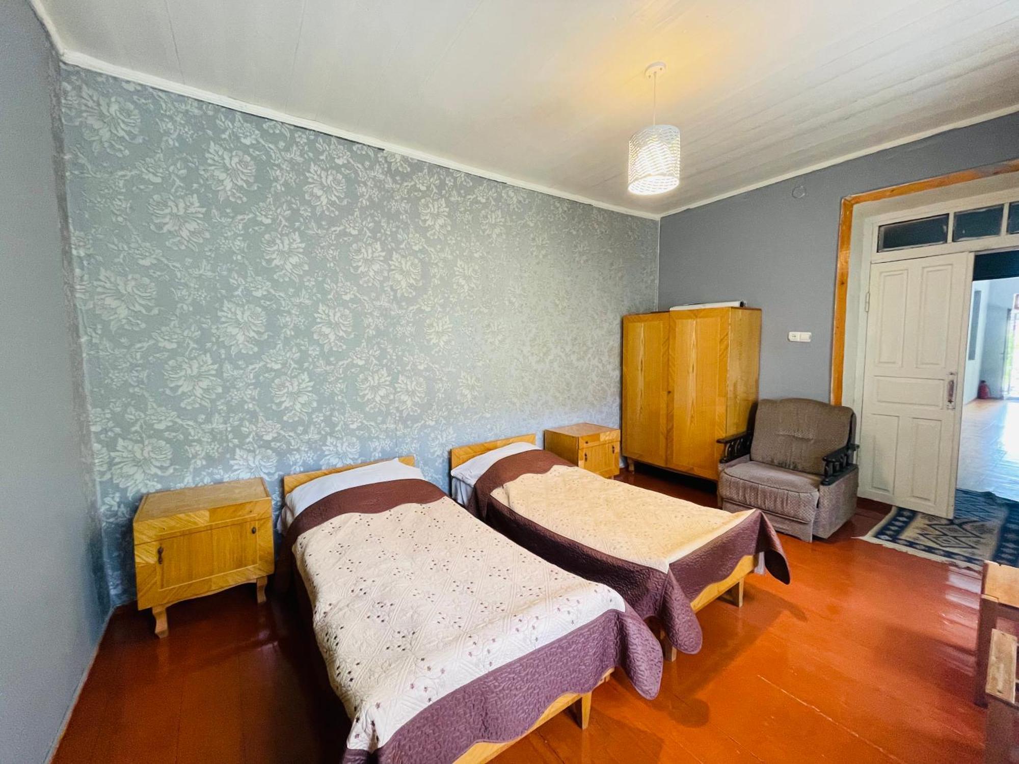 Guesthouse Am Museum Mestia Eksteriør billede